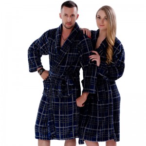 Pajama cu imprimeu în dungi îmbrăcată în fleece